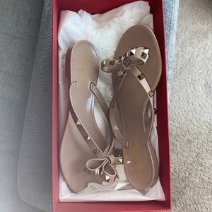 Nude Valentino Garavani rock stud bow sandals